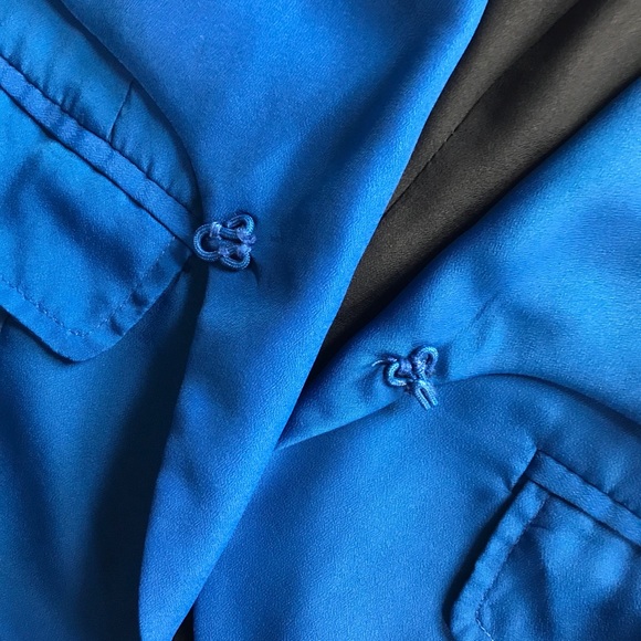 Silky royal blue blazer - Picture 4 of 8